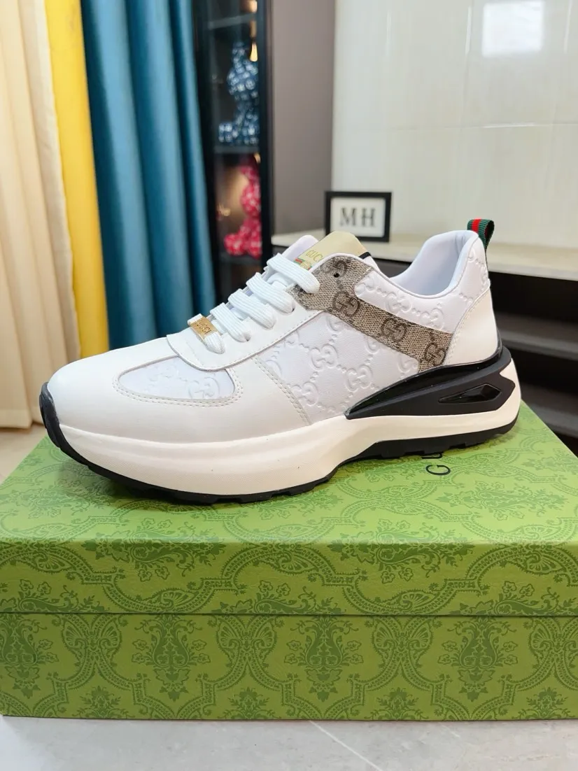 Men's shoes 💰438🌹🌹[GUCCI] Gucci's new lace-up casual men's shoes are on the market first, and the materials and workmanship are superior to all versions on the market. The highest quality shipped first-layer cowhide with imported original perforated materials➕Genuine leather lining, privately molded soft outsole, high foot comfort, imported special materials highlight the brand's unique charm, high-end customization 38-44